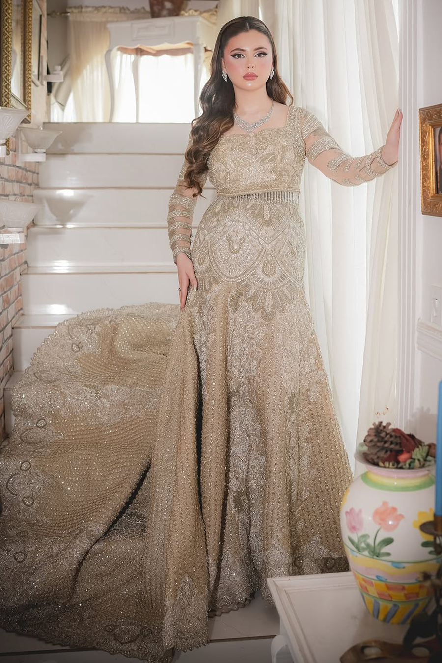 Aurelie-Zain Hashmi (Ayeza khan)