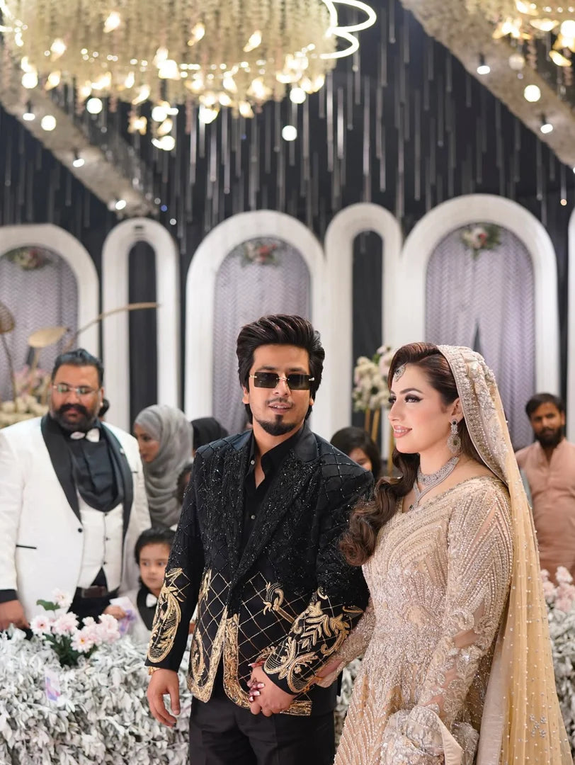 Saira Shakira New-SS06