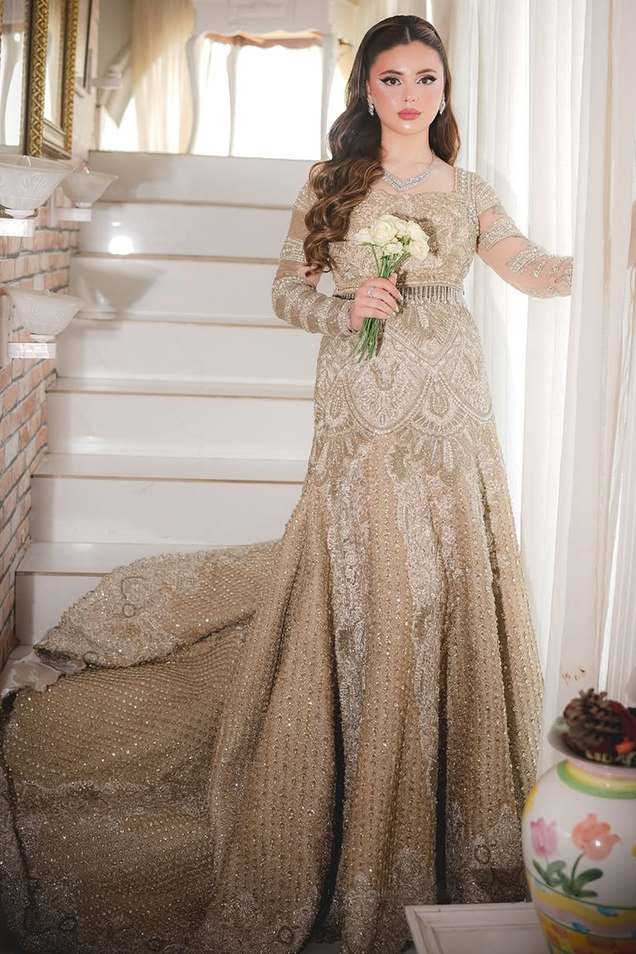 Aurelie-Zain Hashmi (Ayeza khan)