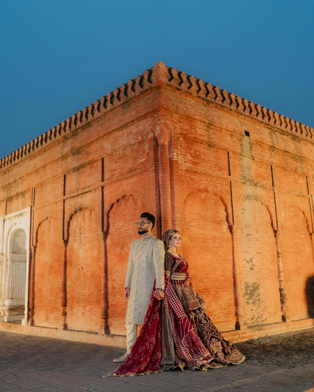 MOHSIN NAVEED RANJHA KAIF VELVET HALF SLEEVES- MNR15