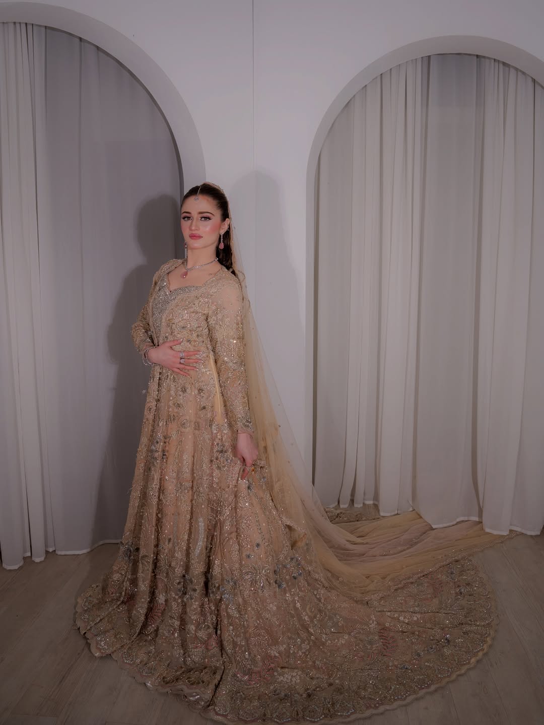 SUFFUSE MUZNA BEIGE-SUF10