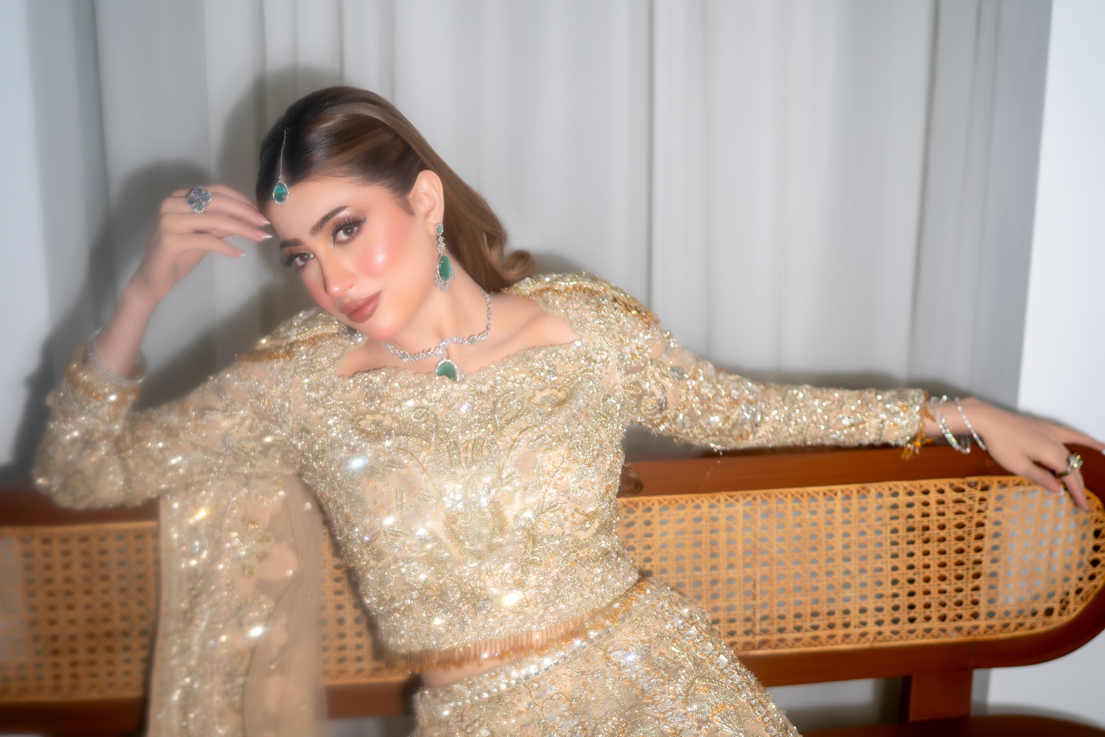 Suffuse Gold B-Fly-SUF13