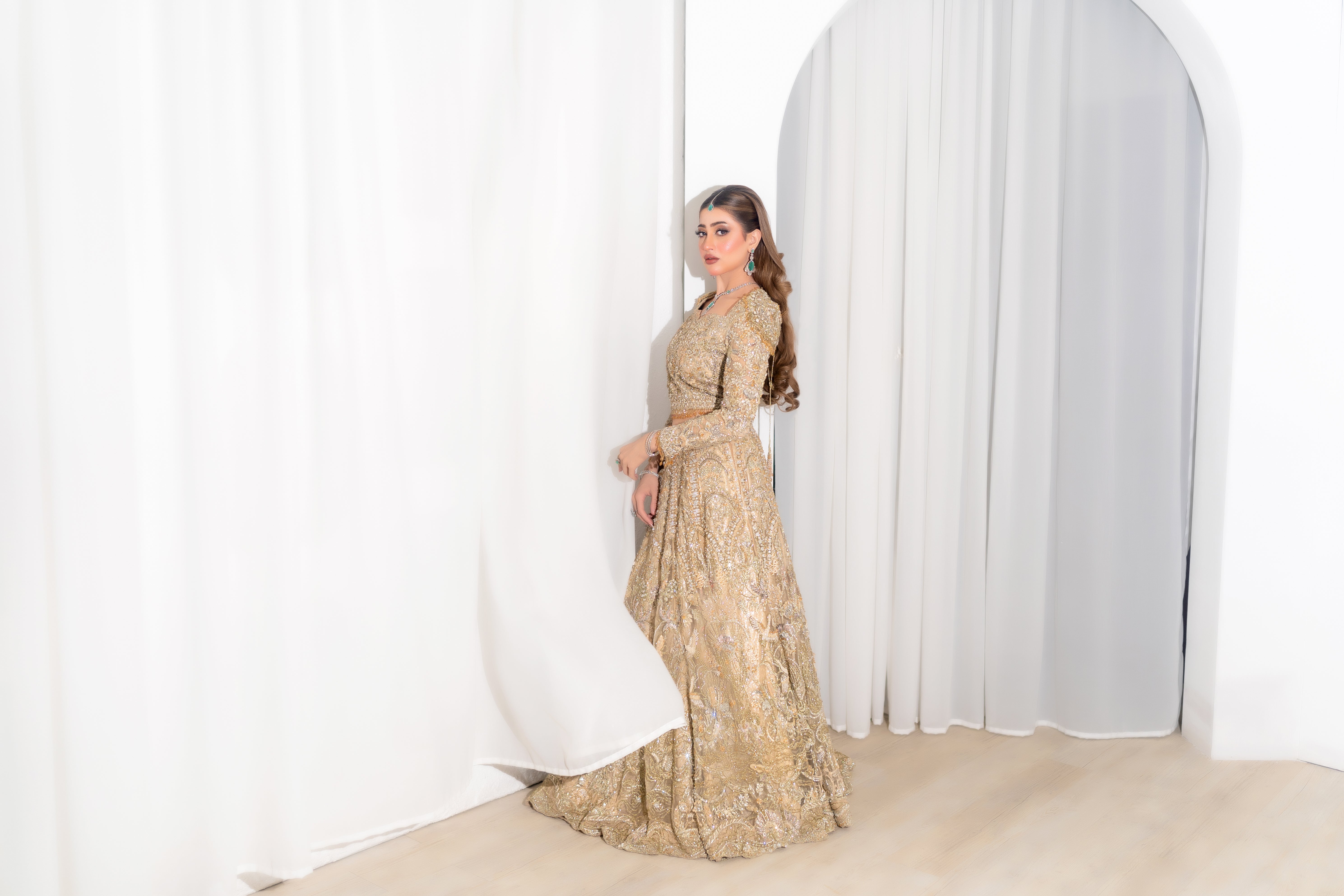 Suffuse Gold B-Fly-SUF13