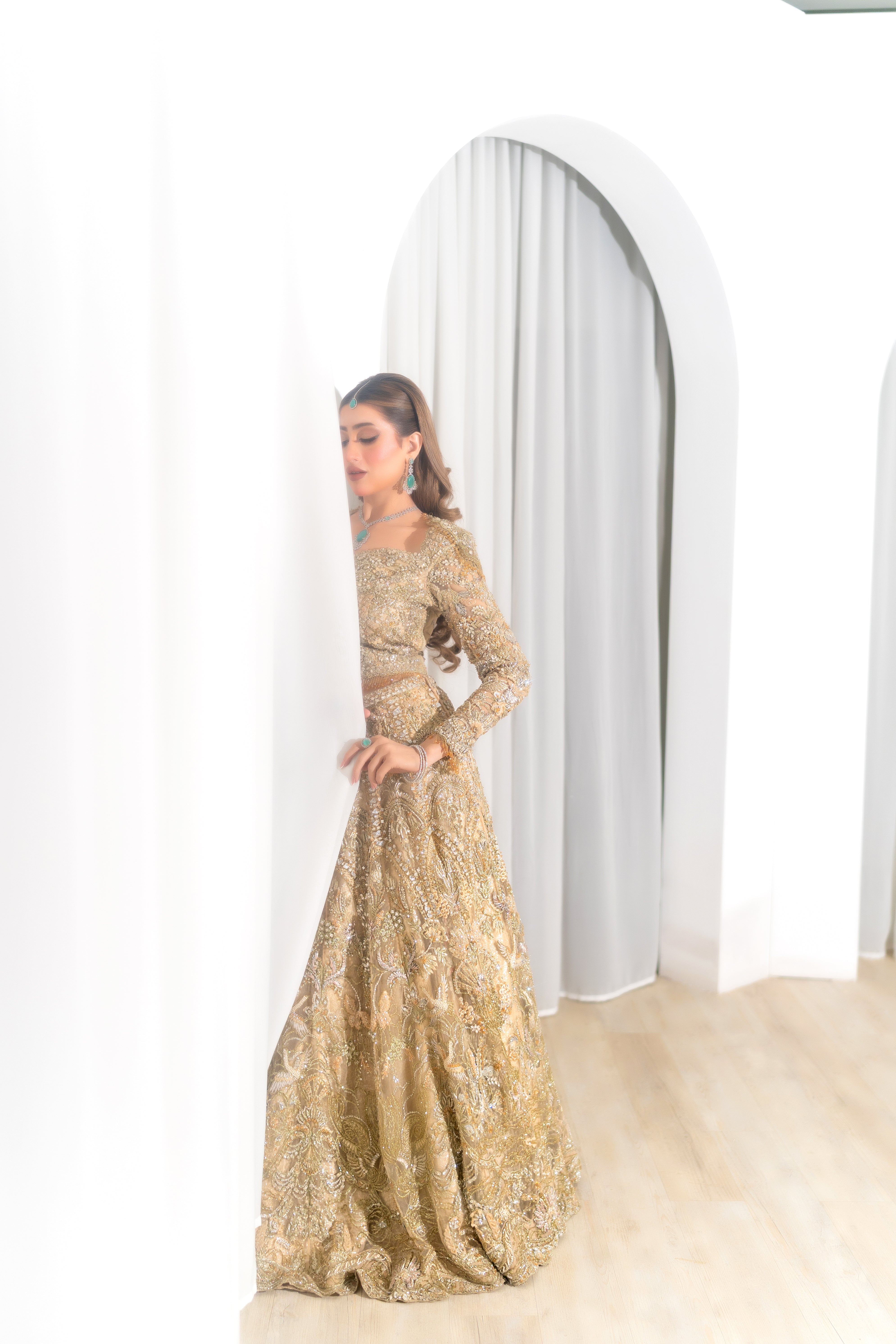 Suffuse Gold B-Fly-SUF13