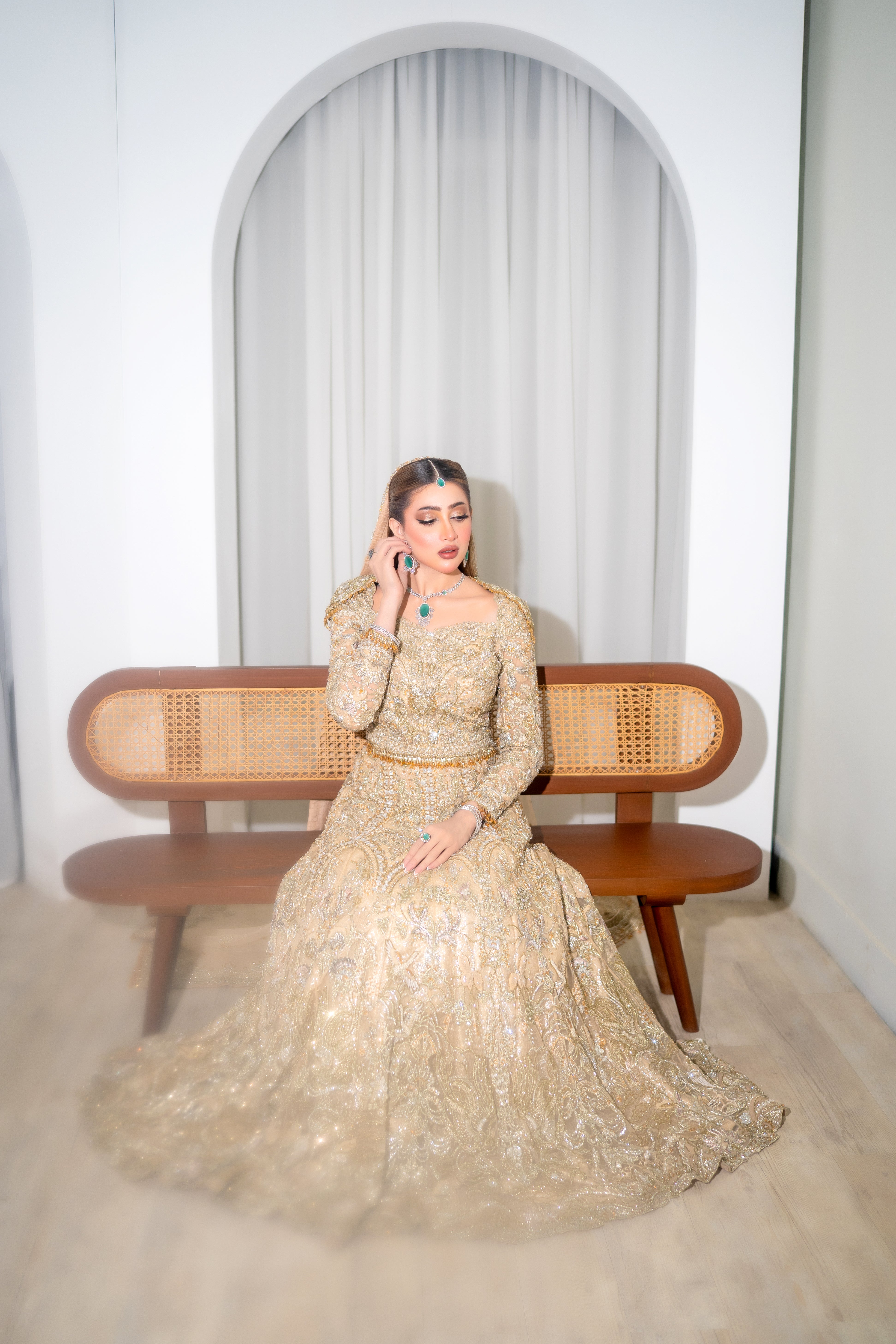 Suffuse Gold B-Fly-SUF13