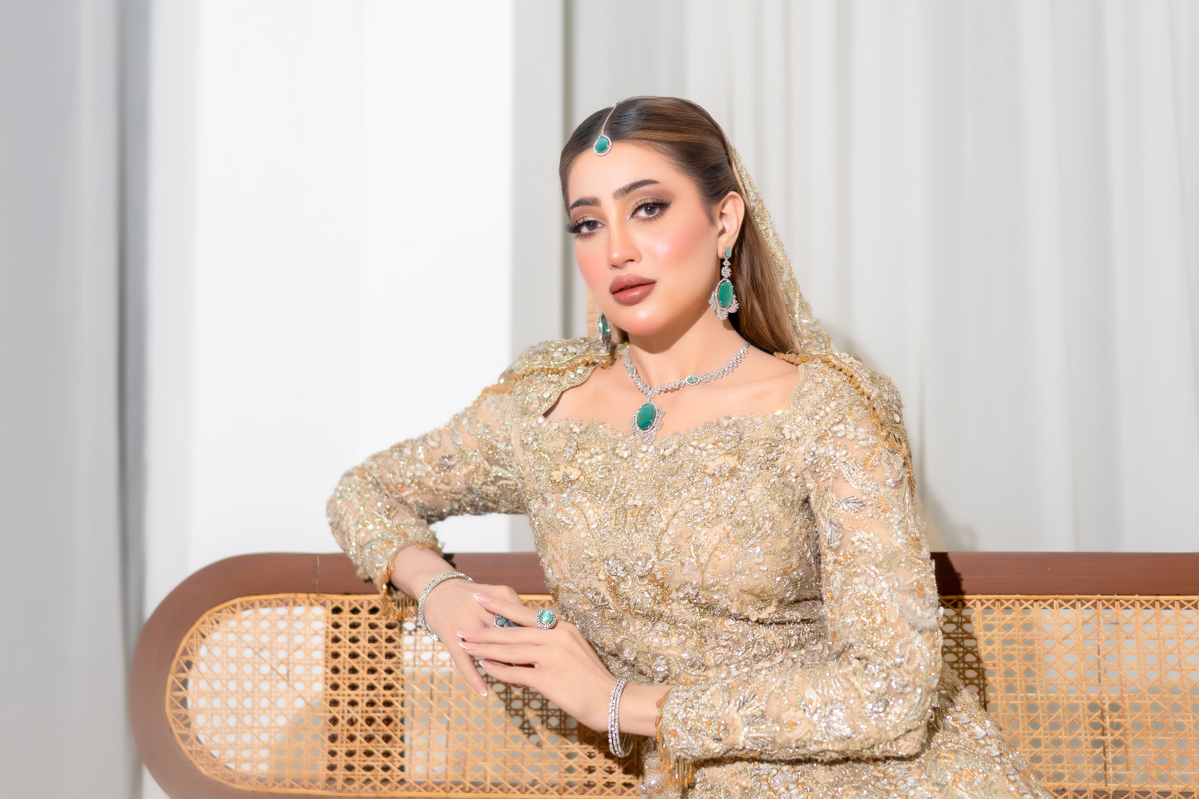 Suffuse Gold B-Fly-SUF13