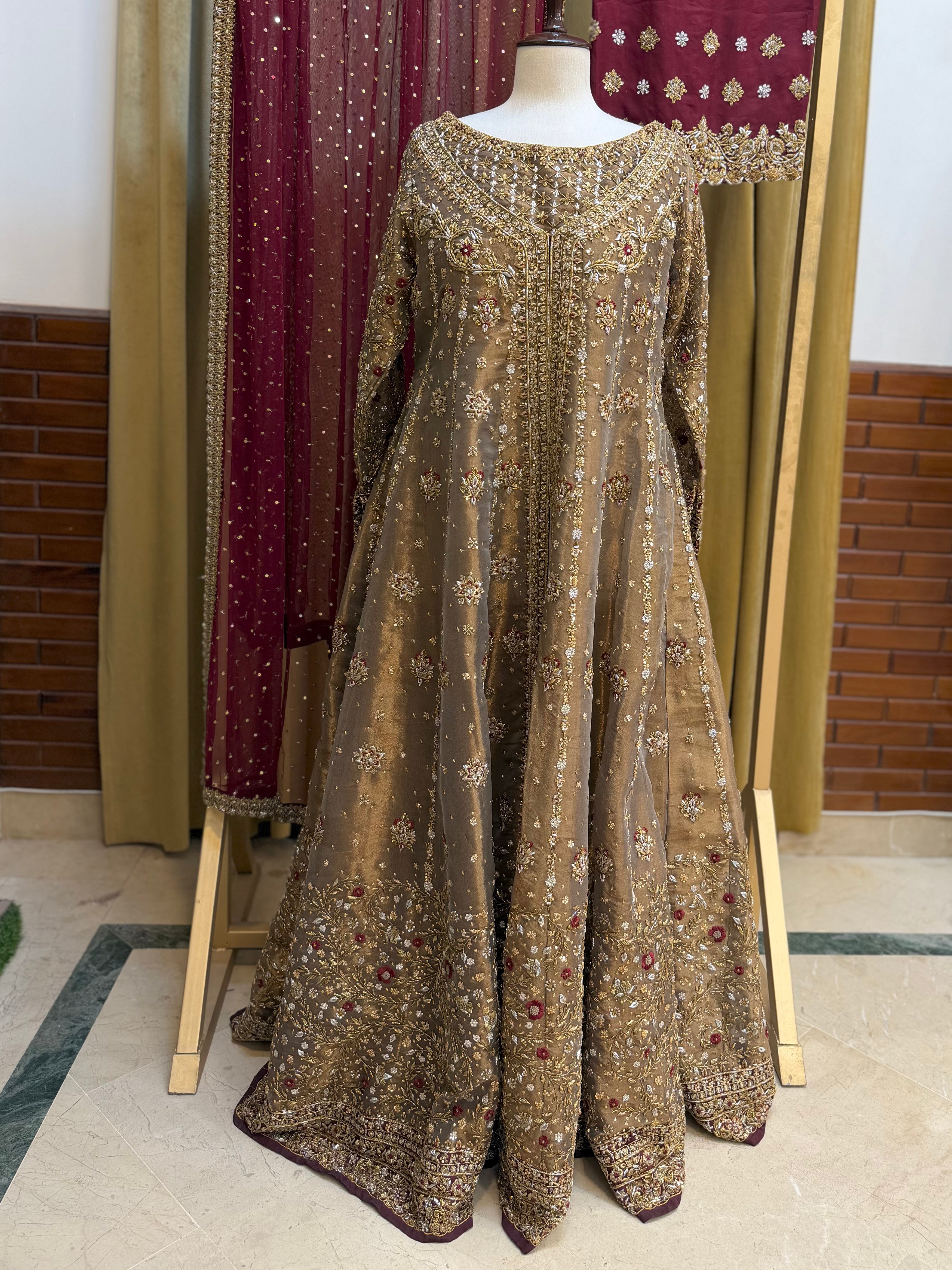 HARIS SHAKEEL GOLD FORMAL MAROON DUPATTA-HS37