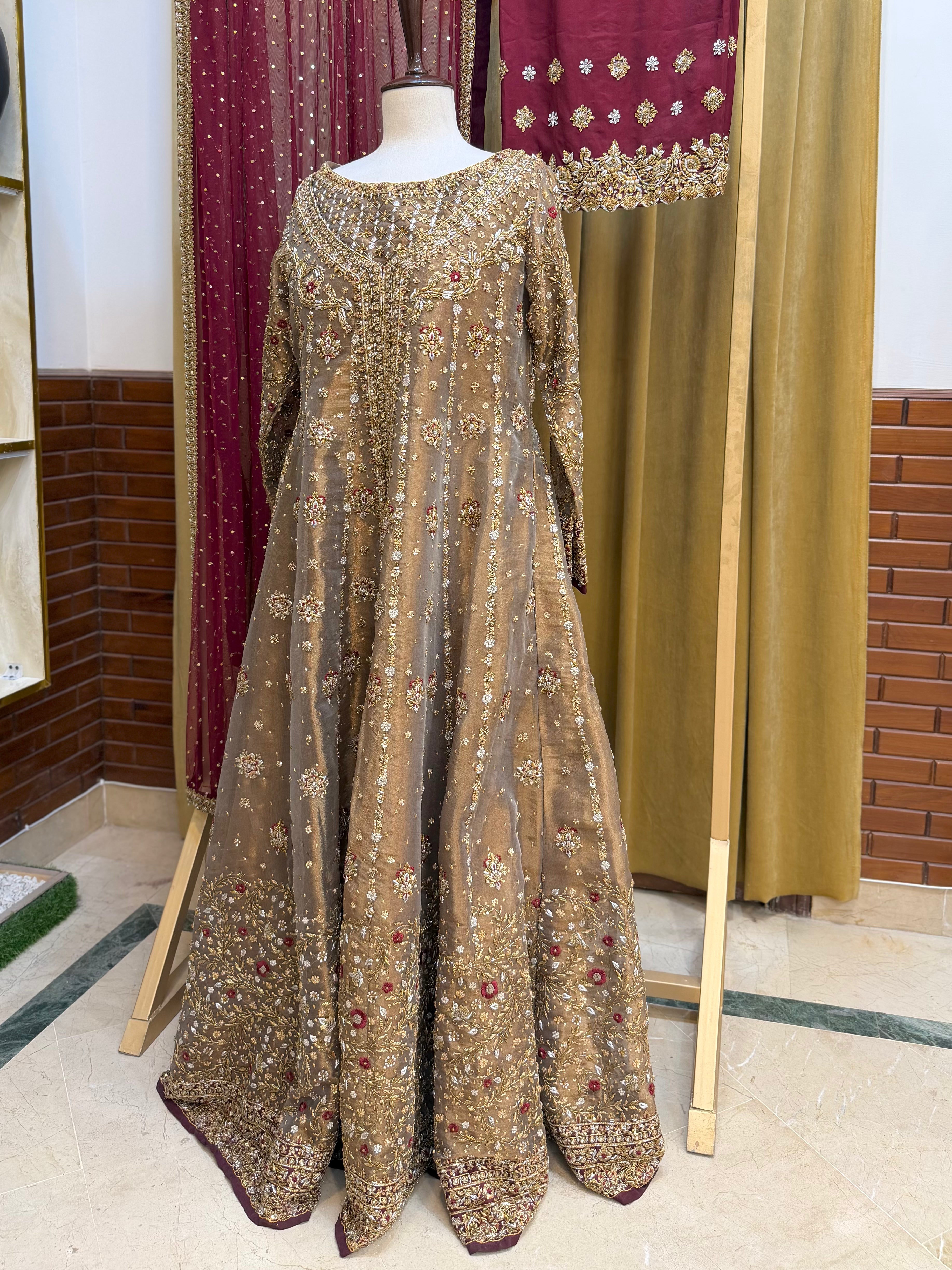 HARIS SHAKEEL GOLD FORMAL MAROON DUPATTA-HS37