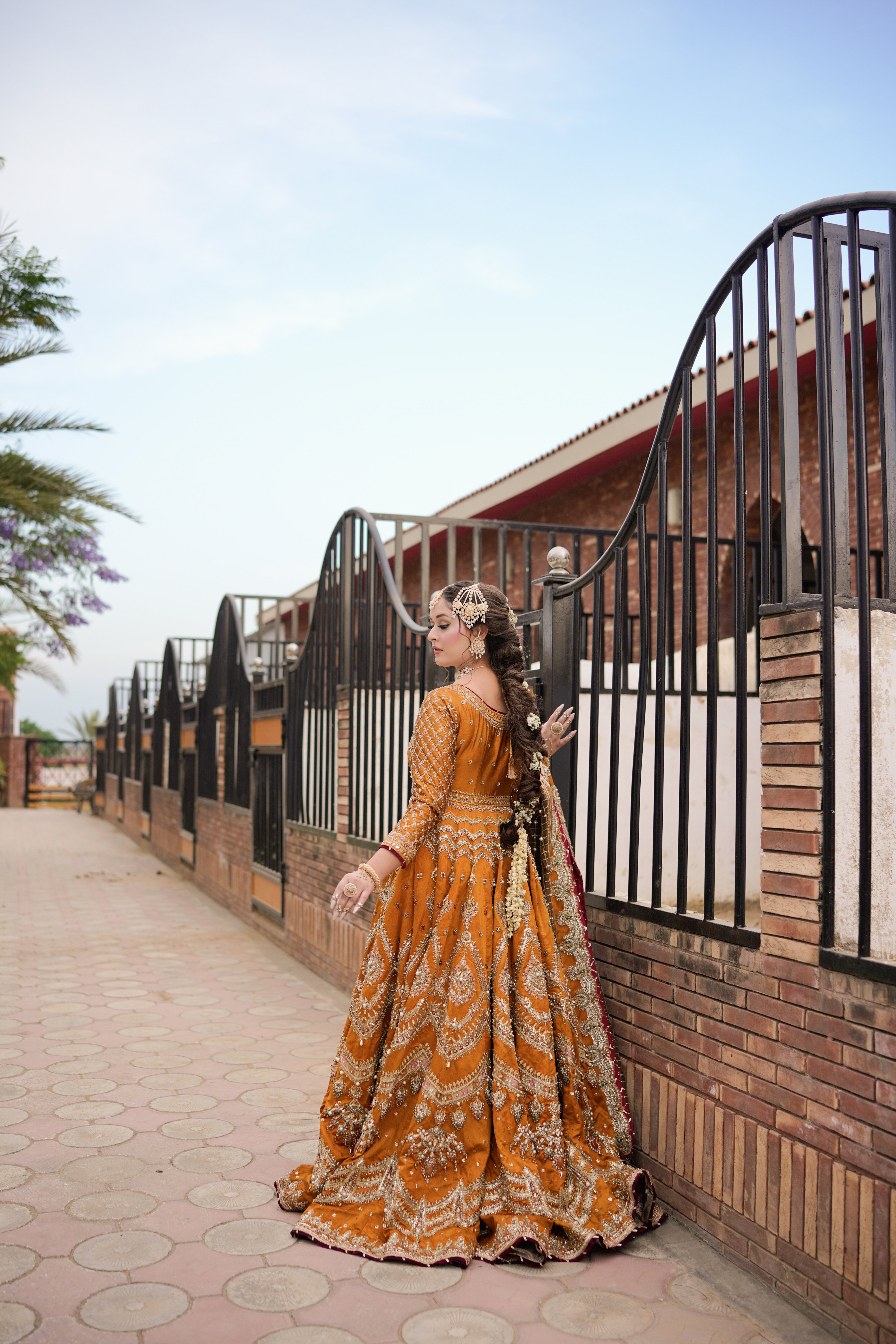 MNR QESAR MAHAL PISHWAS