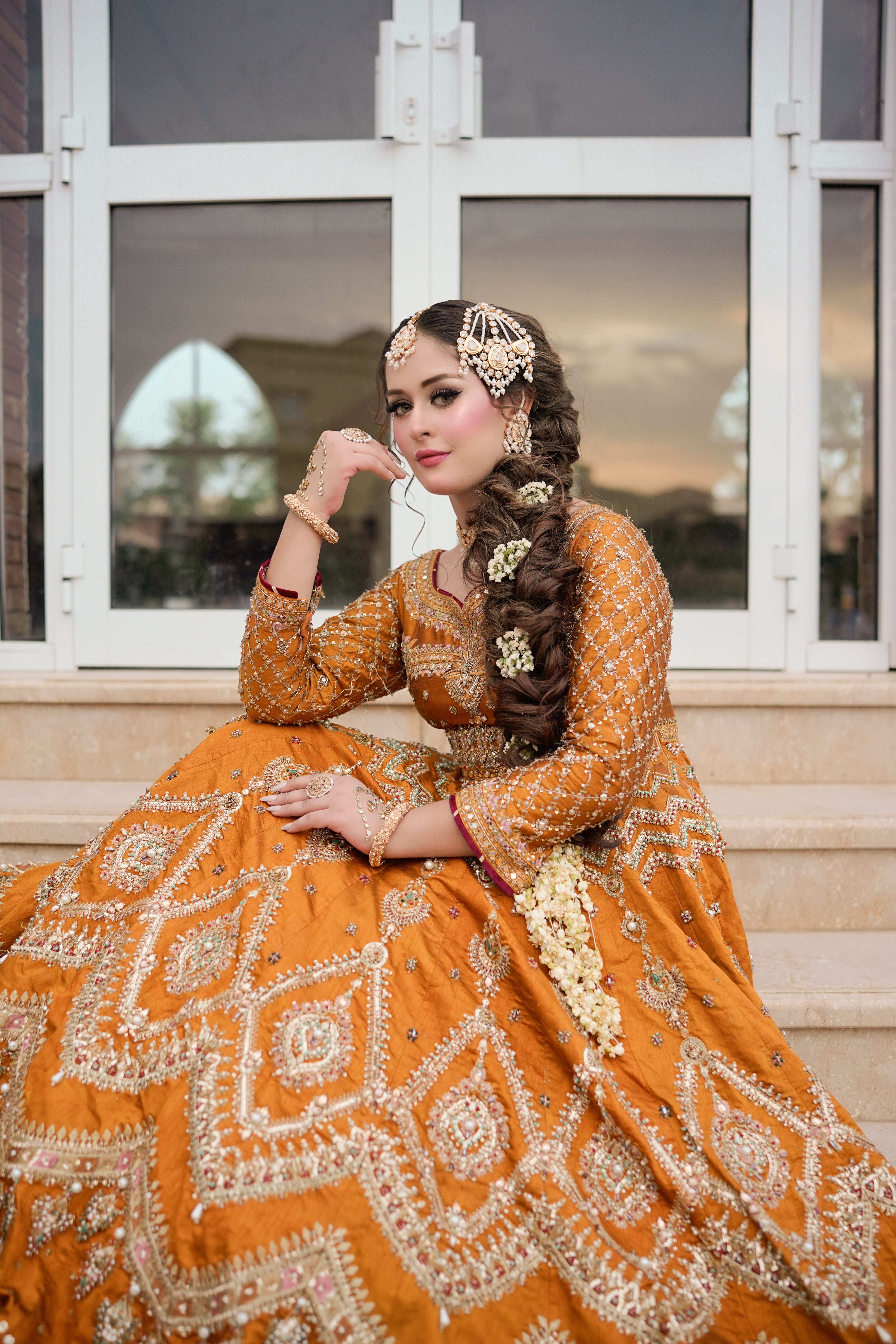 MNR QESAR MAHAL PISHWAS