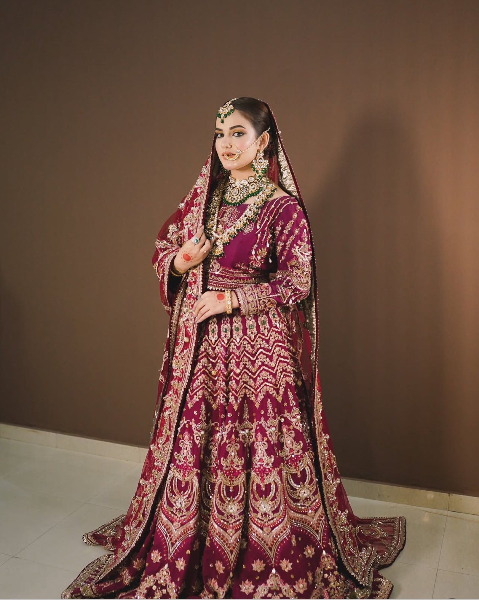 MNR Sultana Red-MNR01