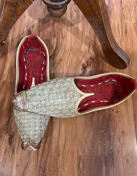 Off White Heavy Gala Embroidery Sherwani-SH05