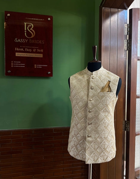 Off White Waistcoat-SH09