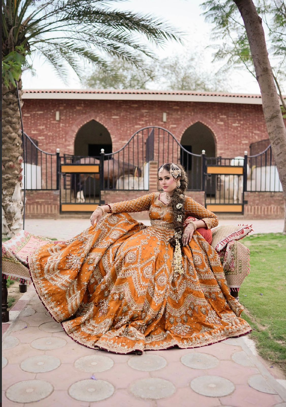 MNR QESAR MAHAL PISHWAS