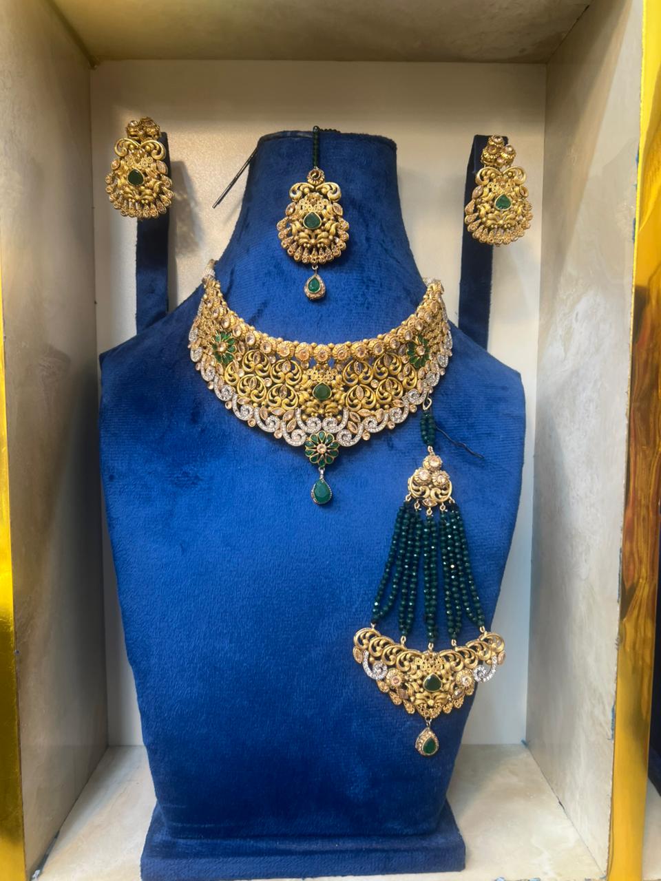 Barat Golden Green Jewelry Set-JELY-003