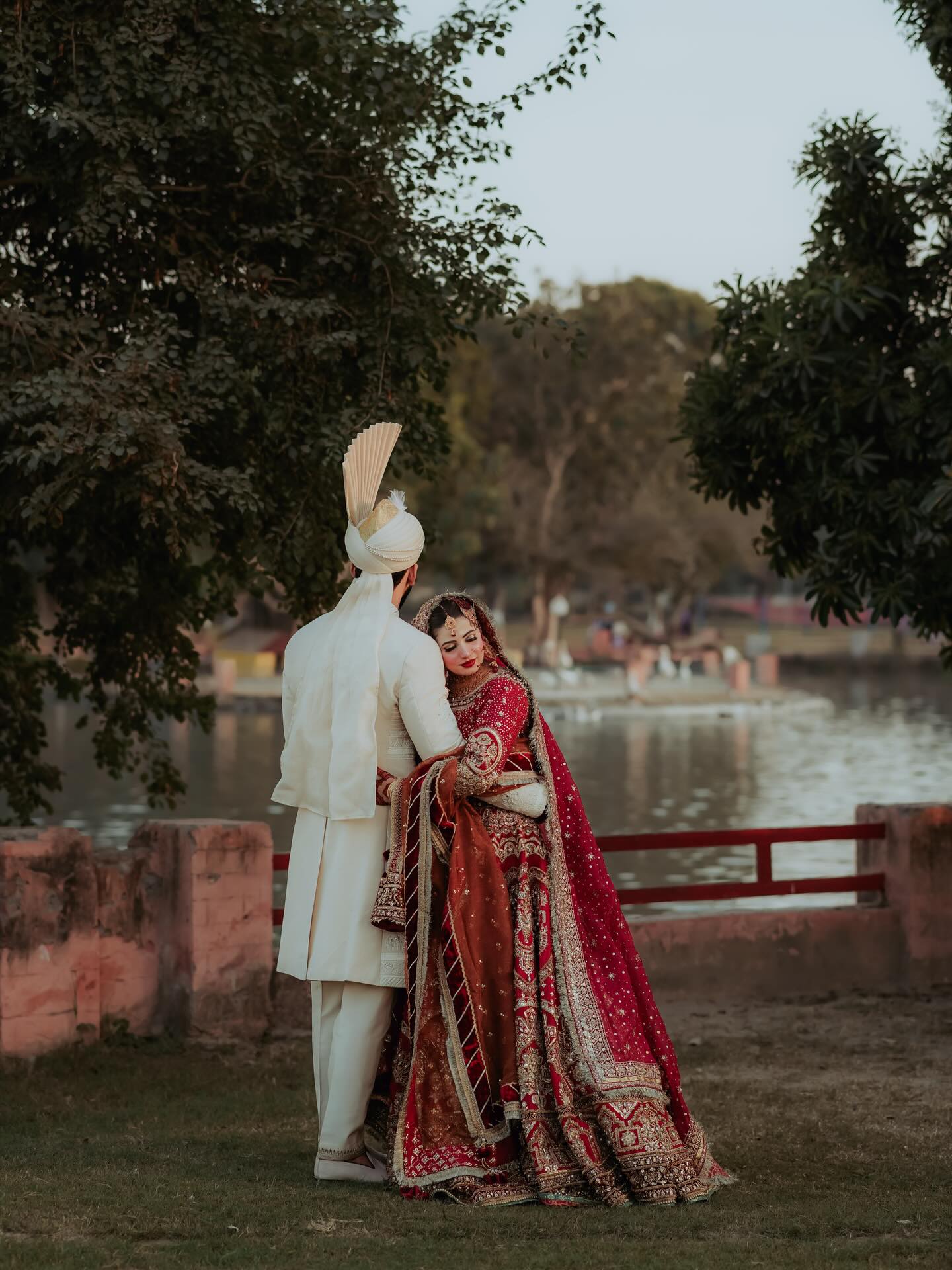MNR WAHEEDA PLAIN CHOLI-MNR39