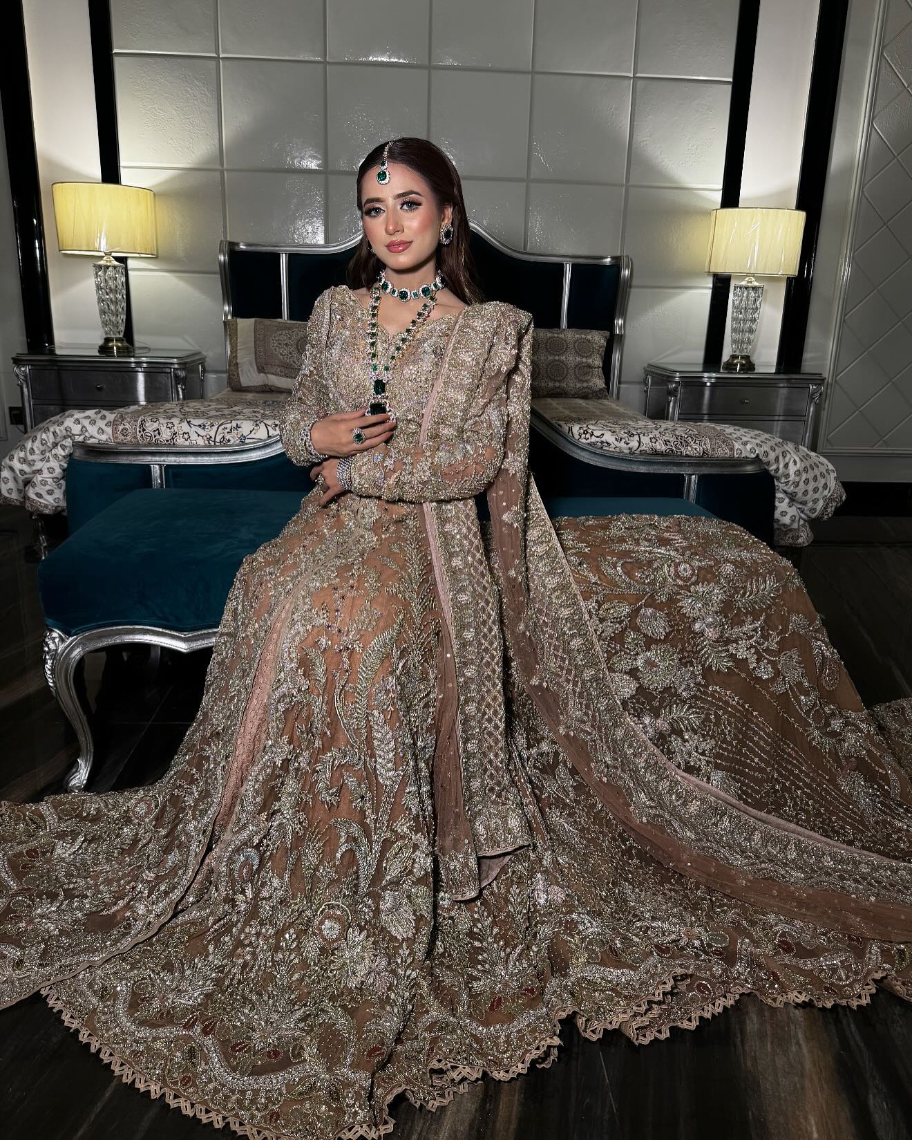 Suffuse Brown Hooks- SUF06