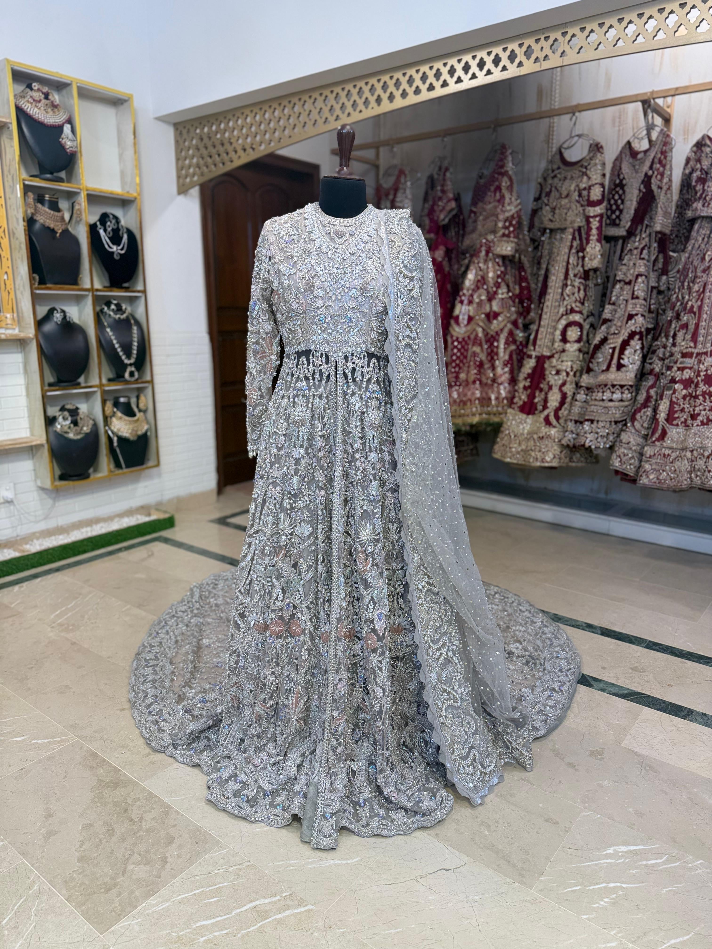 Mysie Grey Tail Maxi-MY01