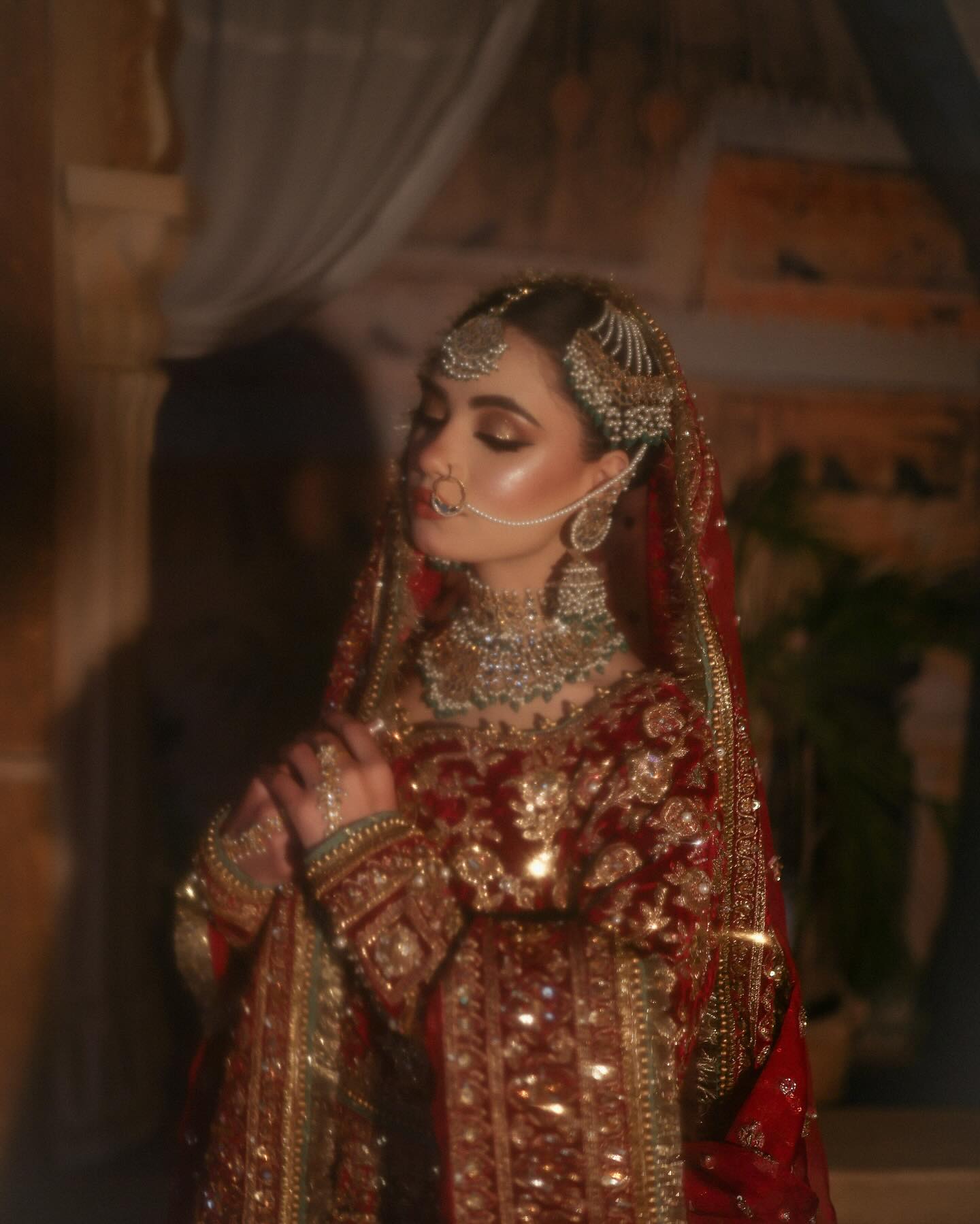 MNR Waheeda Velvet Choli-MNR18