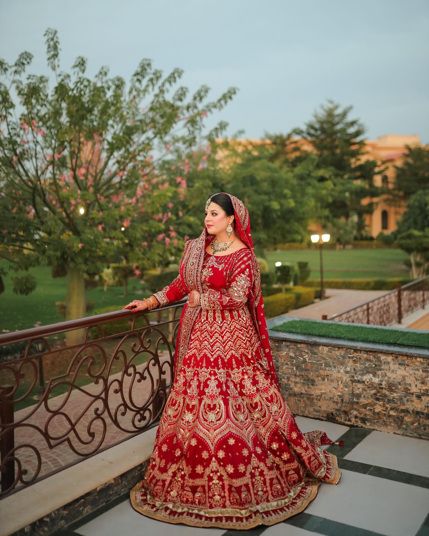 MNR SULTANA RAWSILK RED-MNR01