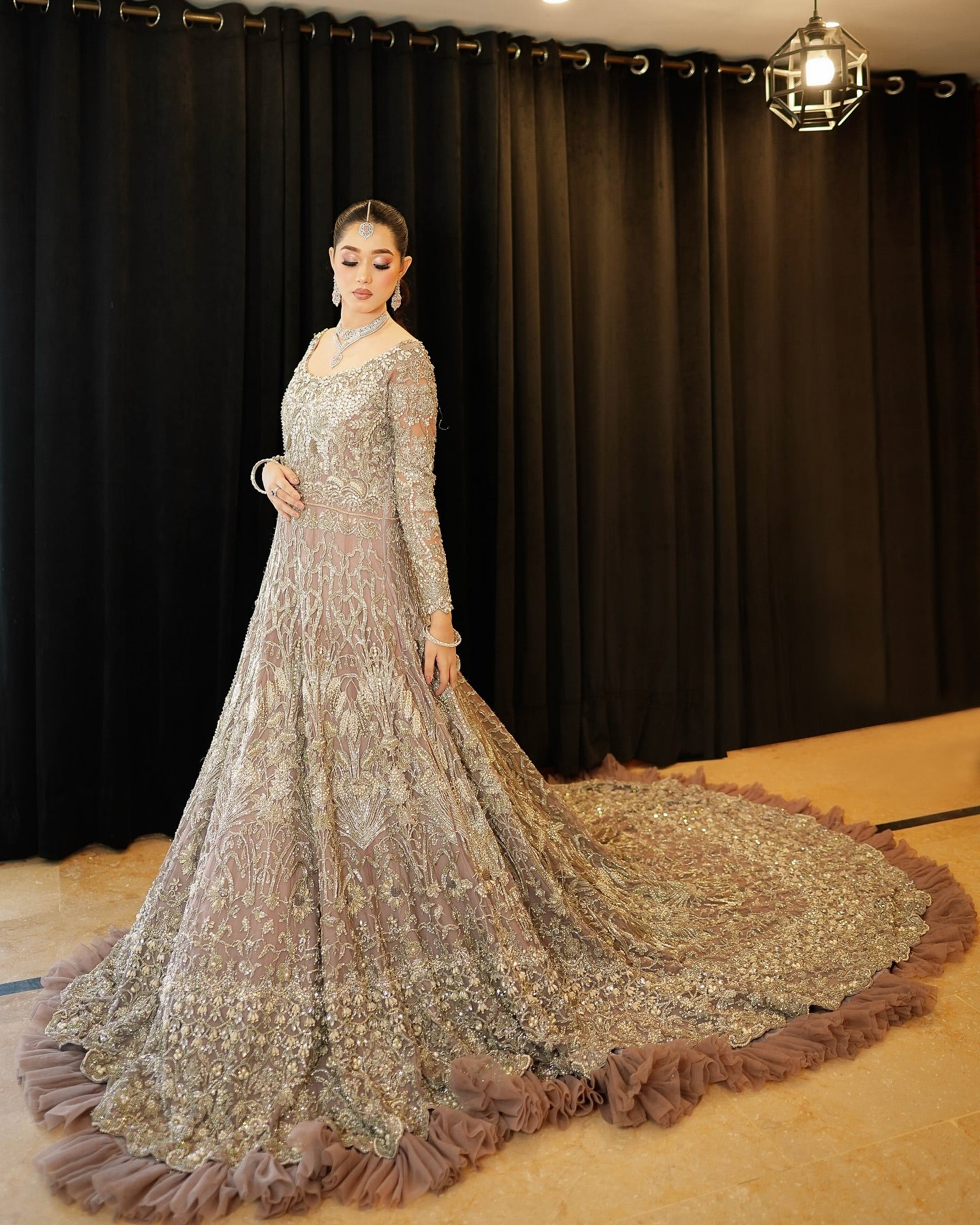 REPUBLIC BRIDES LILAC-RP16