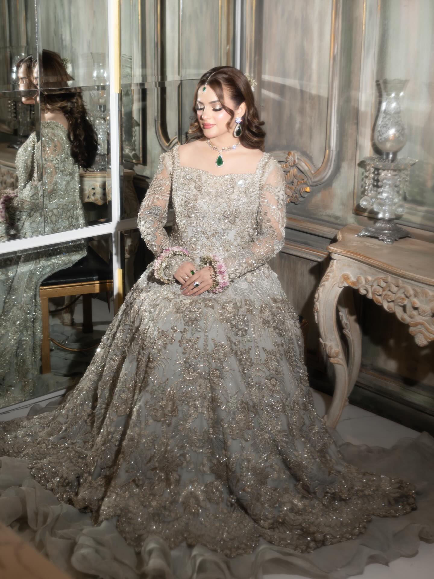 Republic Frill Ice Blue-RP13