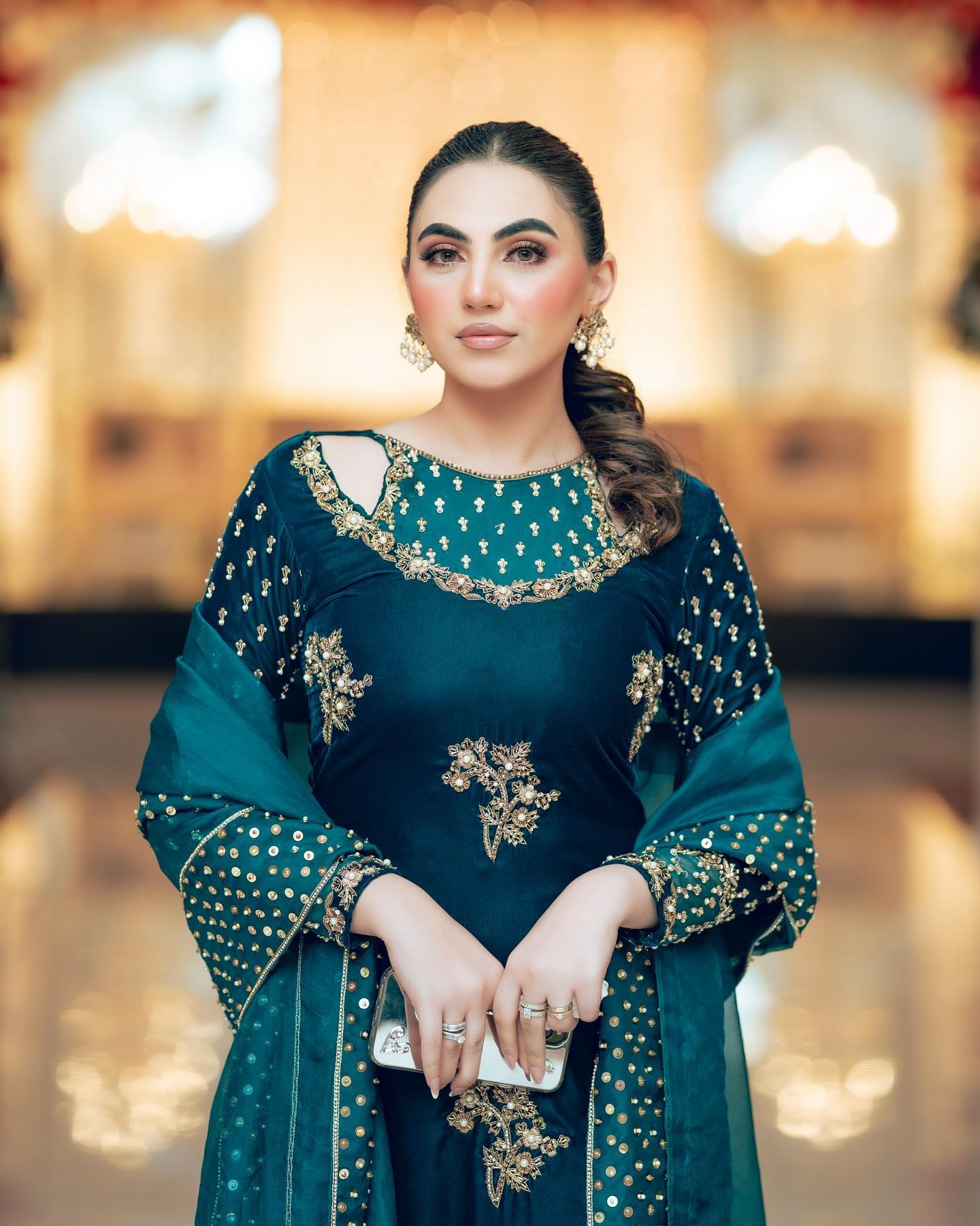 USAMA SILK VELVET TEAL-US01