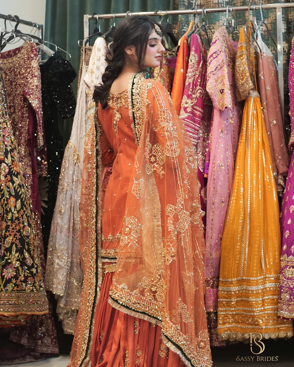 MAHA WAJAHAT MEHNDI