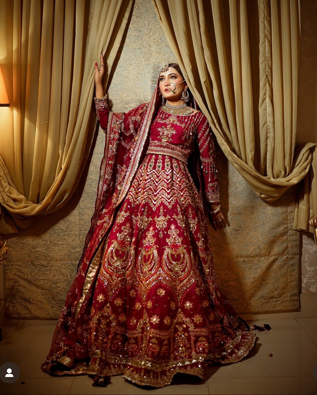 MNR SULTANA RAWSILK RED-MNR01