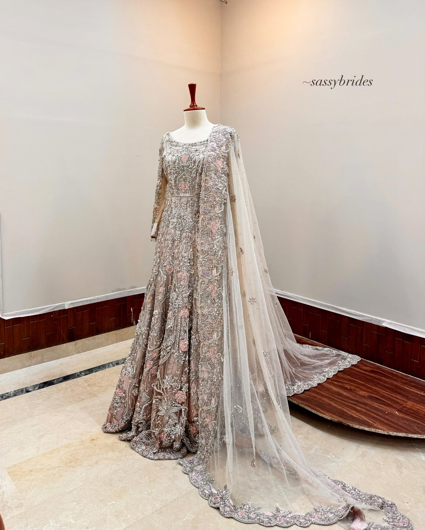 AHMAD SULTAN MAXI FOR SALE
