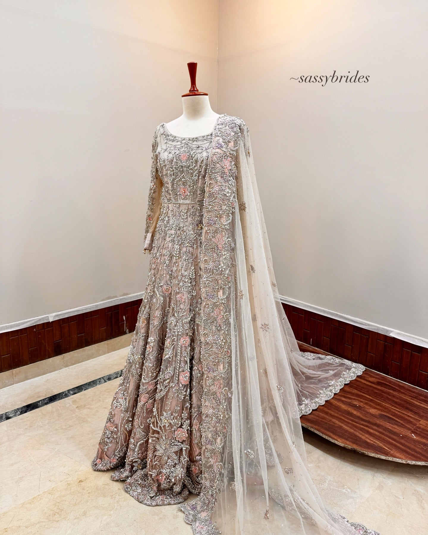 AHMAD SULTAN MAXI FOR SALE