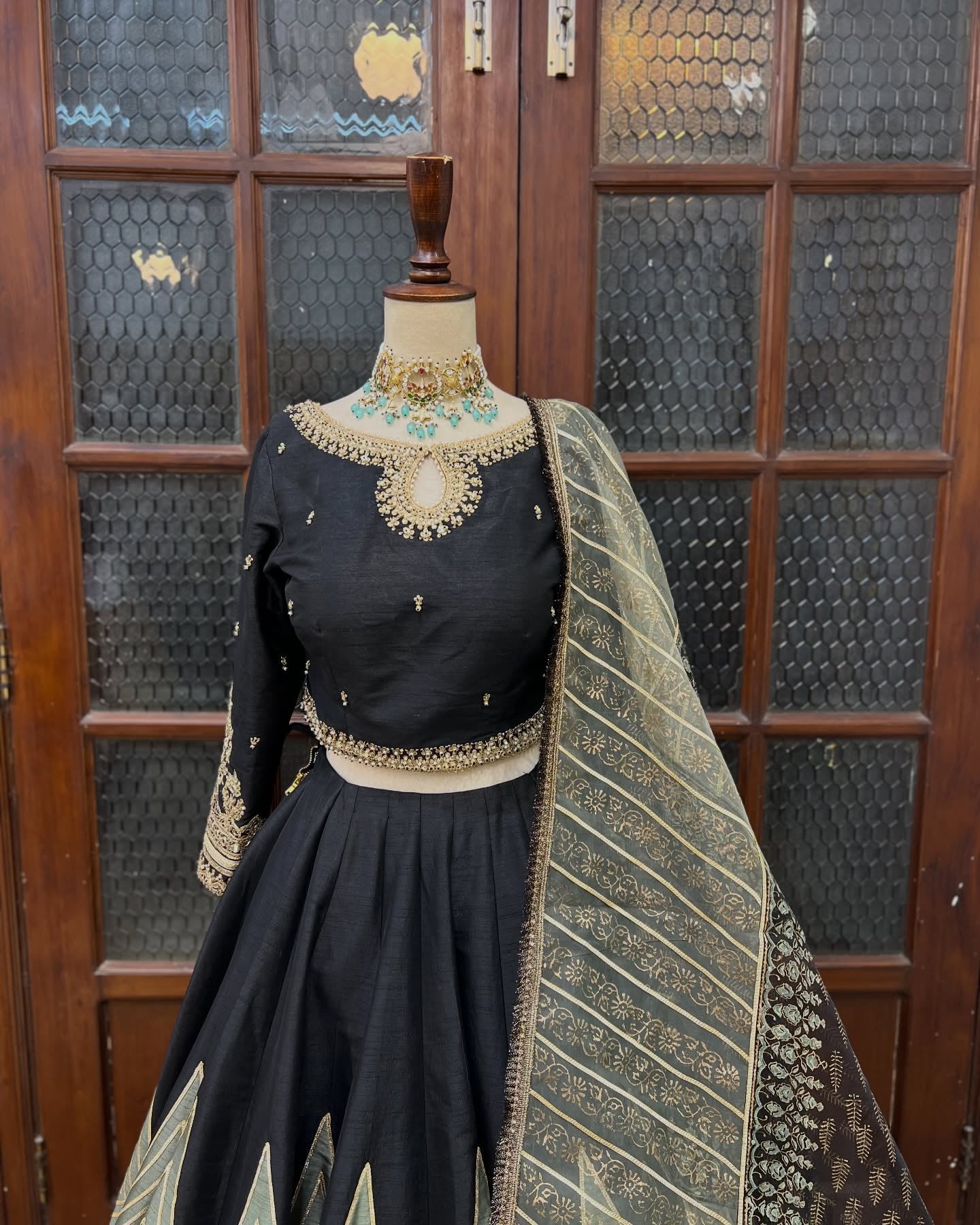 MNR KARISHMA-MNR53