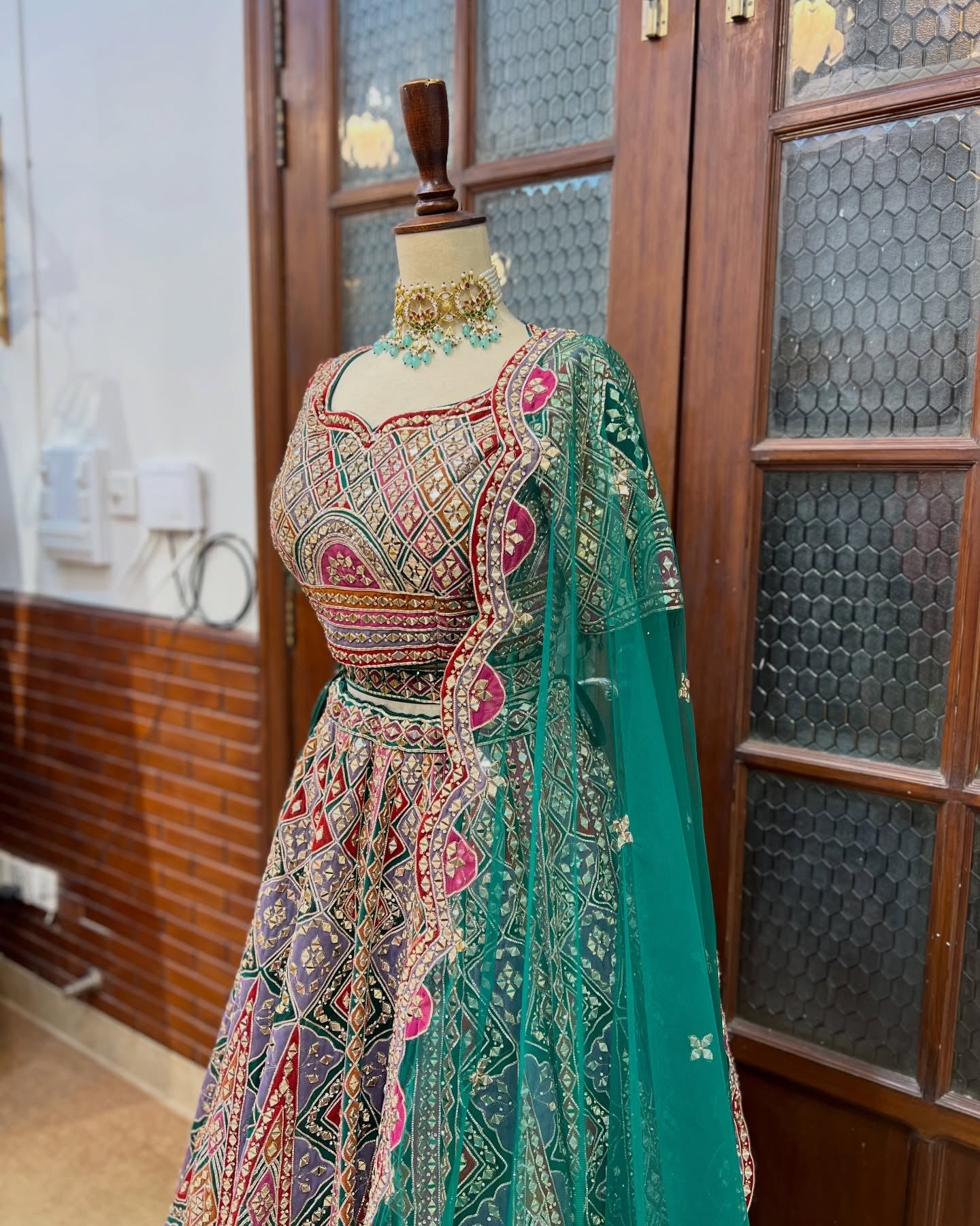 MINAHIL & SOHA GREEN LEHENGA CHOLI-MS01