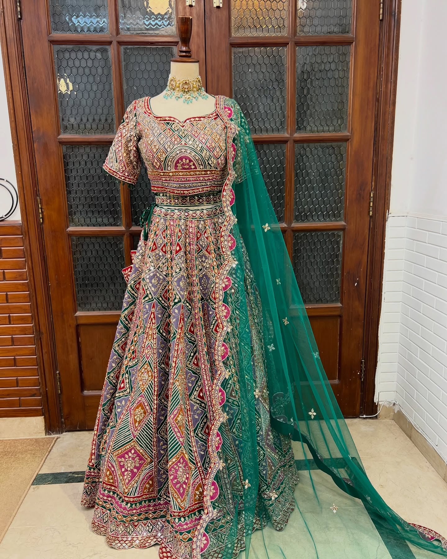 MINAHIL & SOHA GREEN LEHENGA CHOLI-MS01