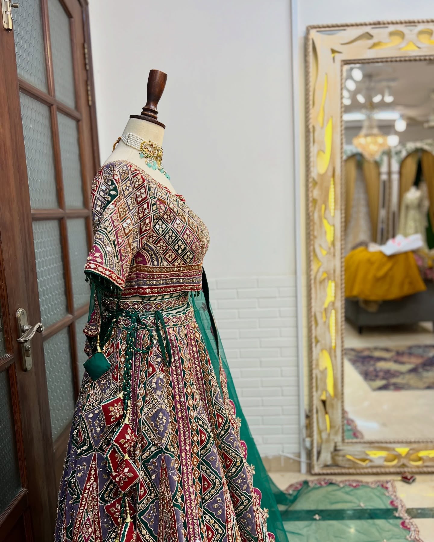 MINAHIL & SOHA GREEN LEHENGA CHOLI-MS01