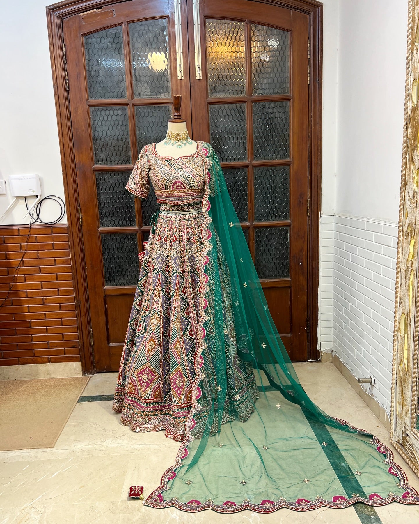 MINAHIL & SOHA GREEN LEHENGA CHOLI-MS01