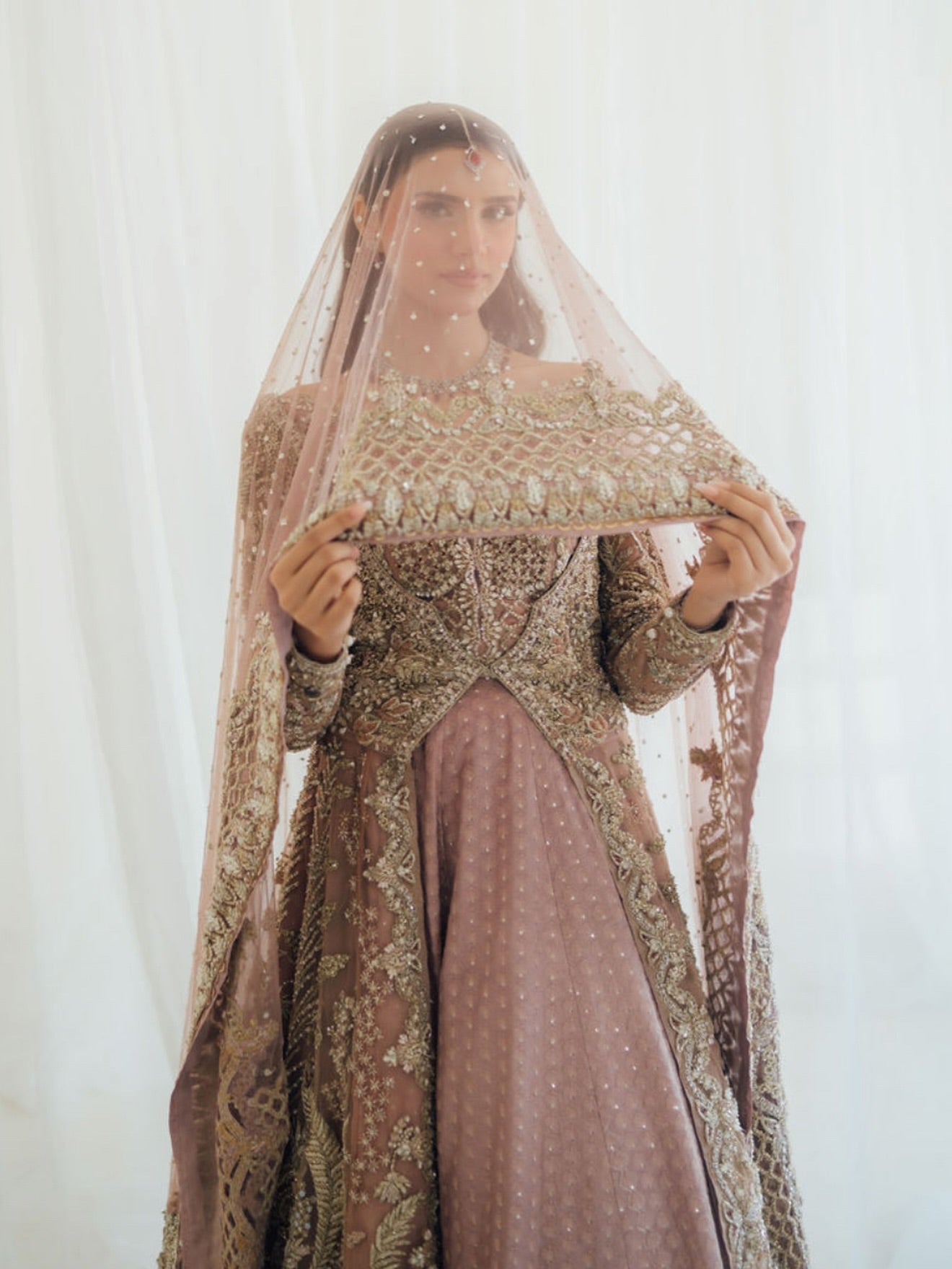 Suffuse Brown Hooks- SUF06