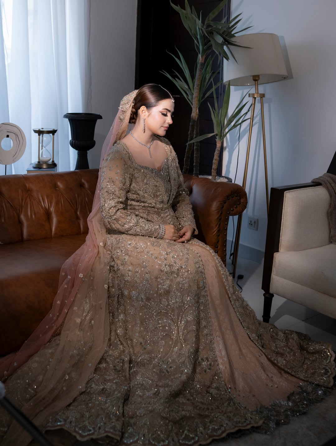 SUFFUSE MUZNA BEIGE-SUF10