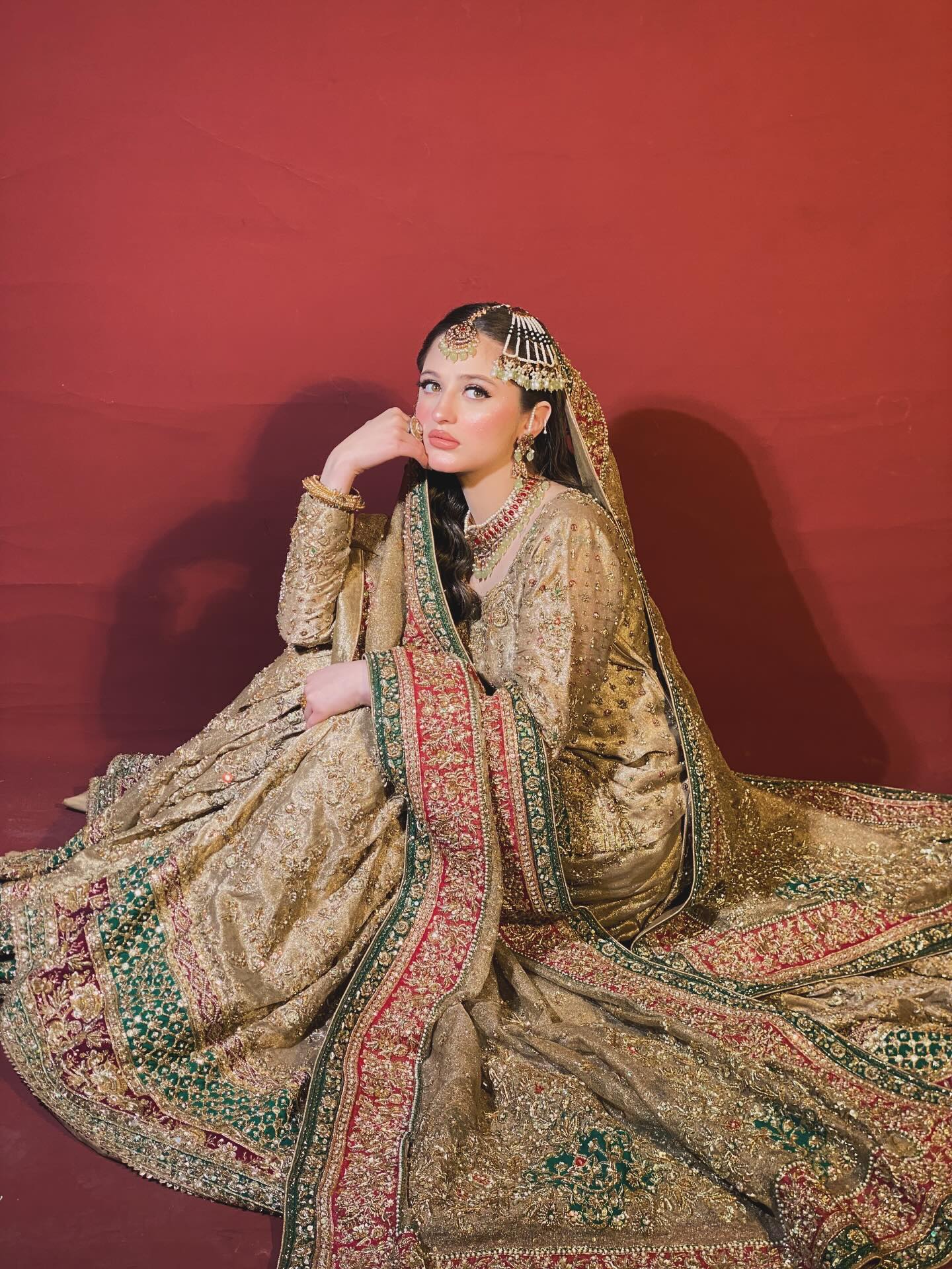 FAIZA SAQLAIN ZIYAARAH-FS28