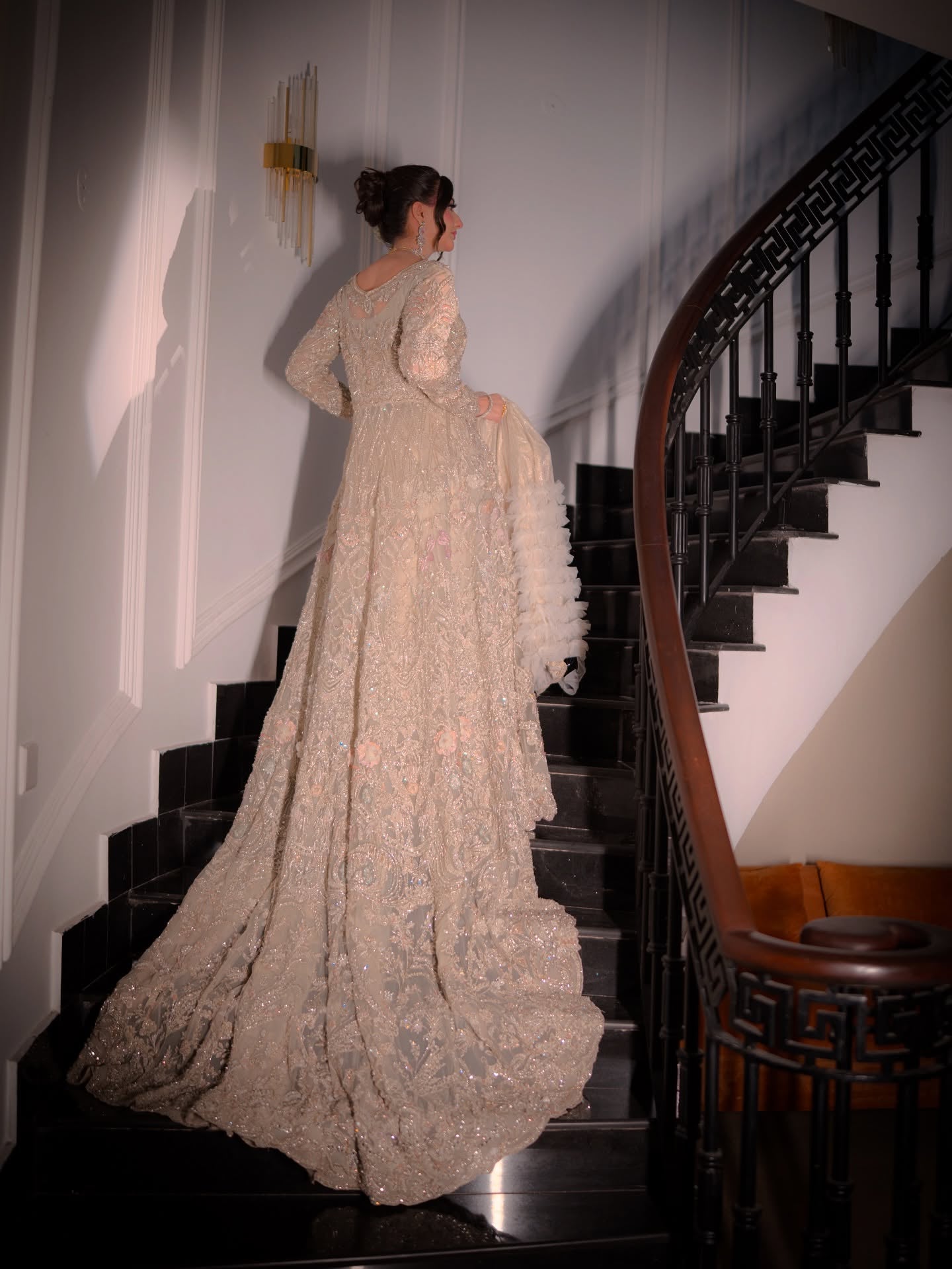 Suffuse Grey Frill-SUF12