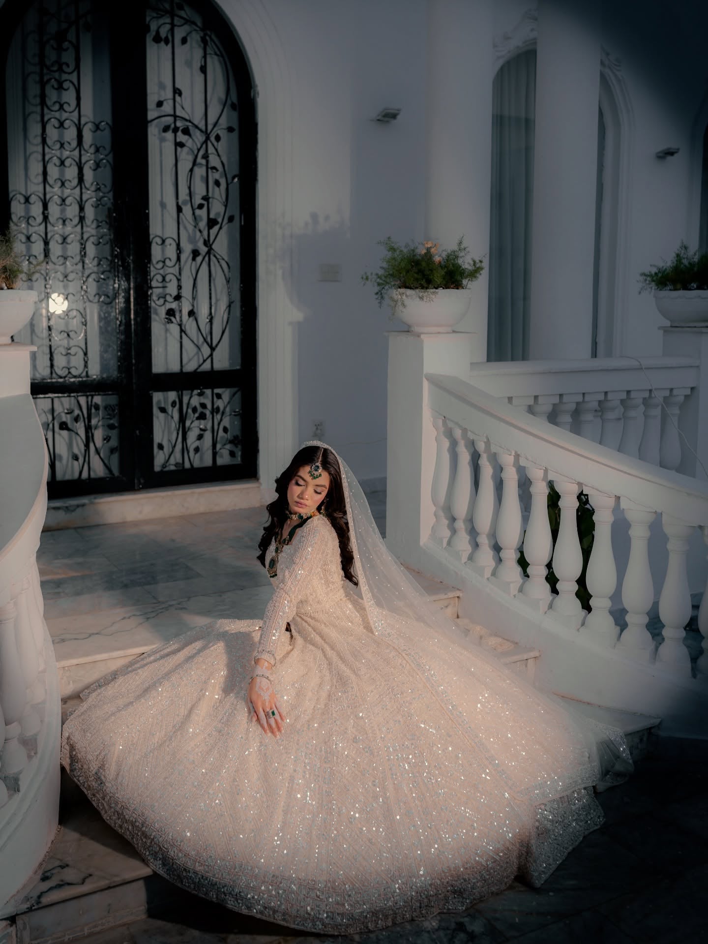 Seema Gujral Formal-SJ01