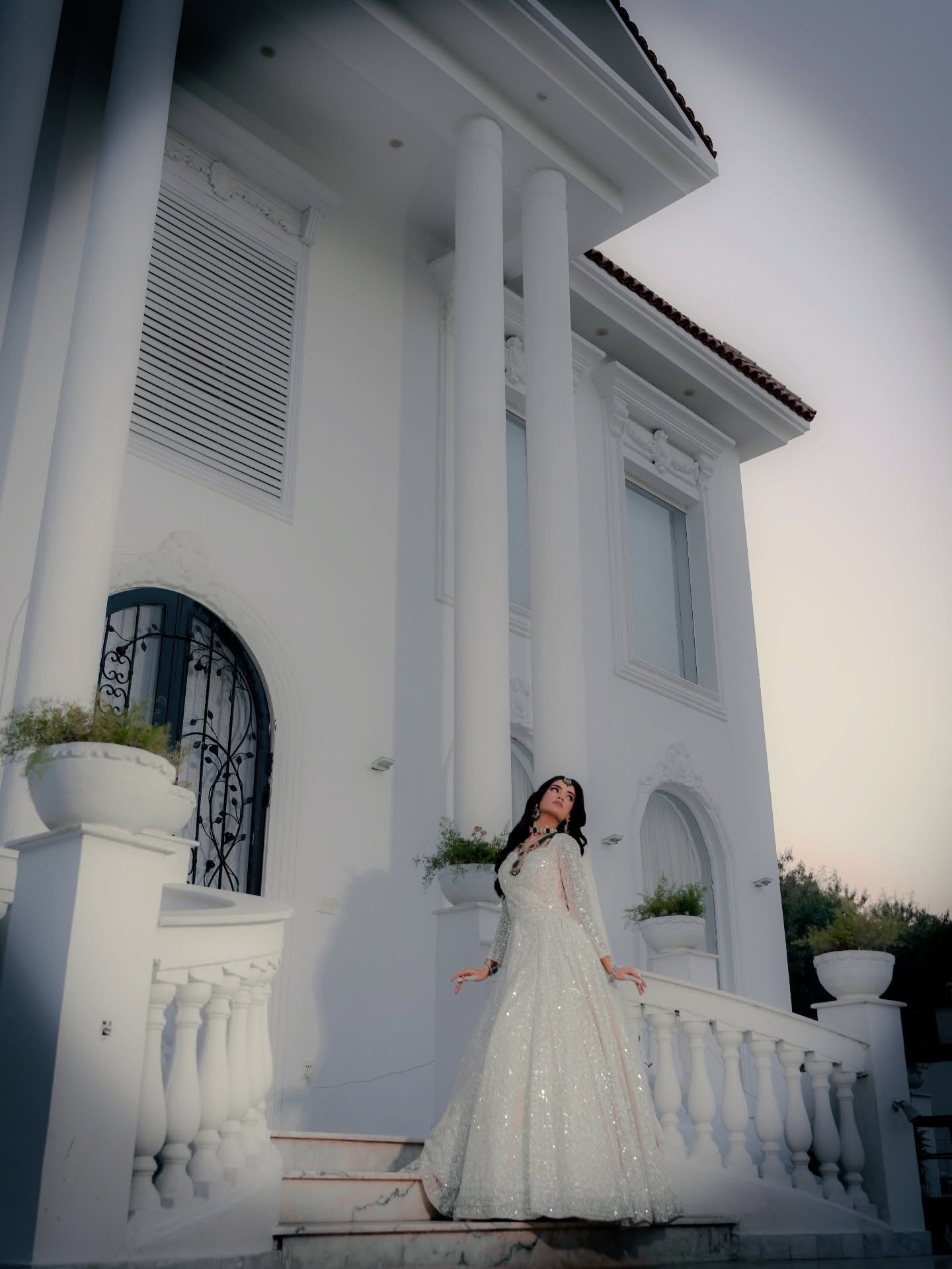 Seema Gujral Formal-SJ01