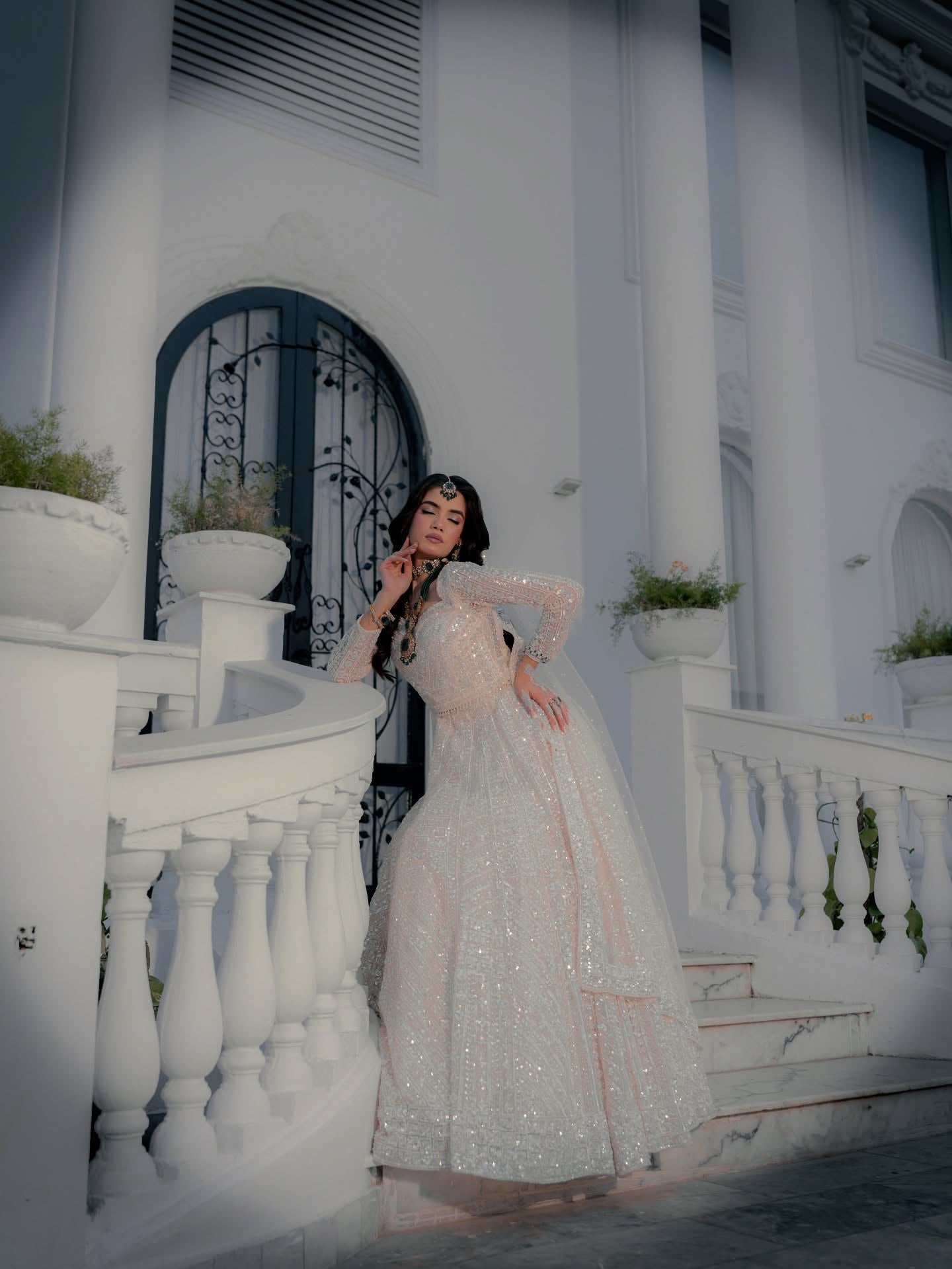 Seema Gujral Formal-SJ01